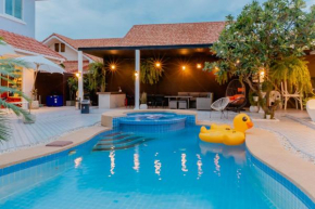 บ้านเคียงเลภูวิว หัวหิน Art Gallery Pool Villa